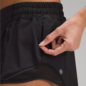 Lululemon hotty hot low rise lined Black Shorts Lightweight Performance
